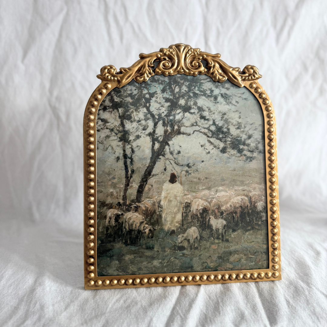 Medium Vintage Floral Gold Frame - 9.5x11