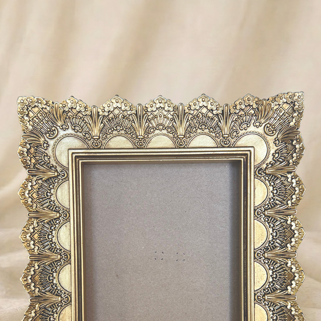 The Gilded Lace Frame - 8x10