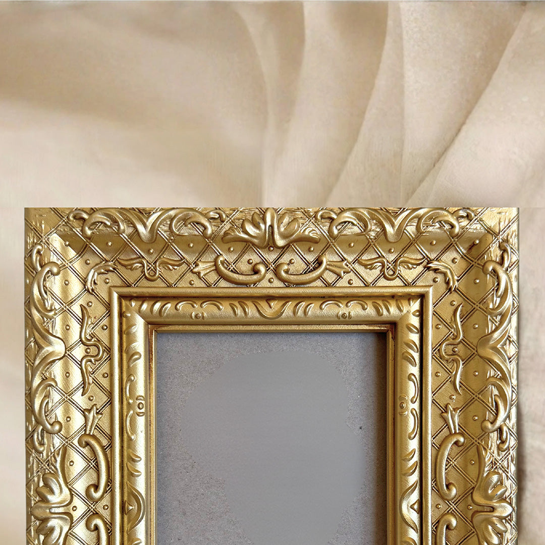 The Heritage Gold Frame - 8x10